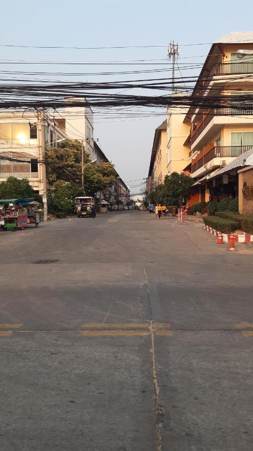 Jomtien Morningstar Guesthouse מראה חיצוני תמונה